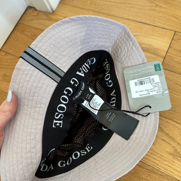 NWT Canada Goose Haven Bucket Hat Reflective Tape Lucent Rose Sz L-XL - Picture 7 of 8